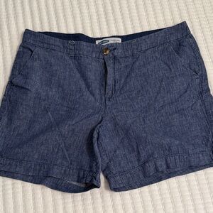 Old Navy Women's Chambray Blue Bermudas